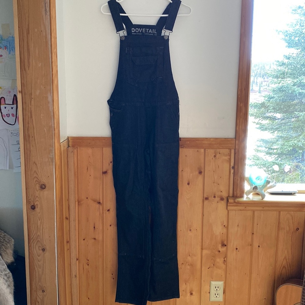Dovetail overalls size 4/32, only worn once! Excellent used condition